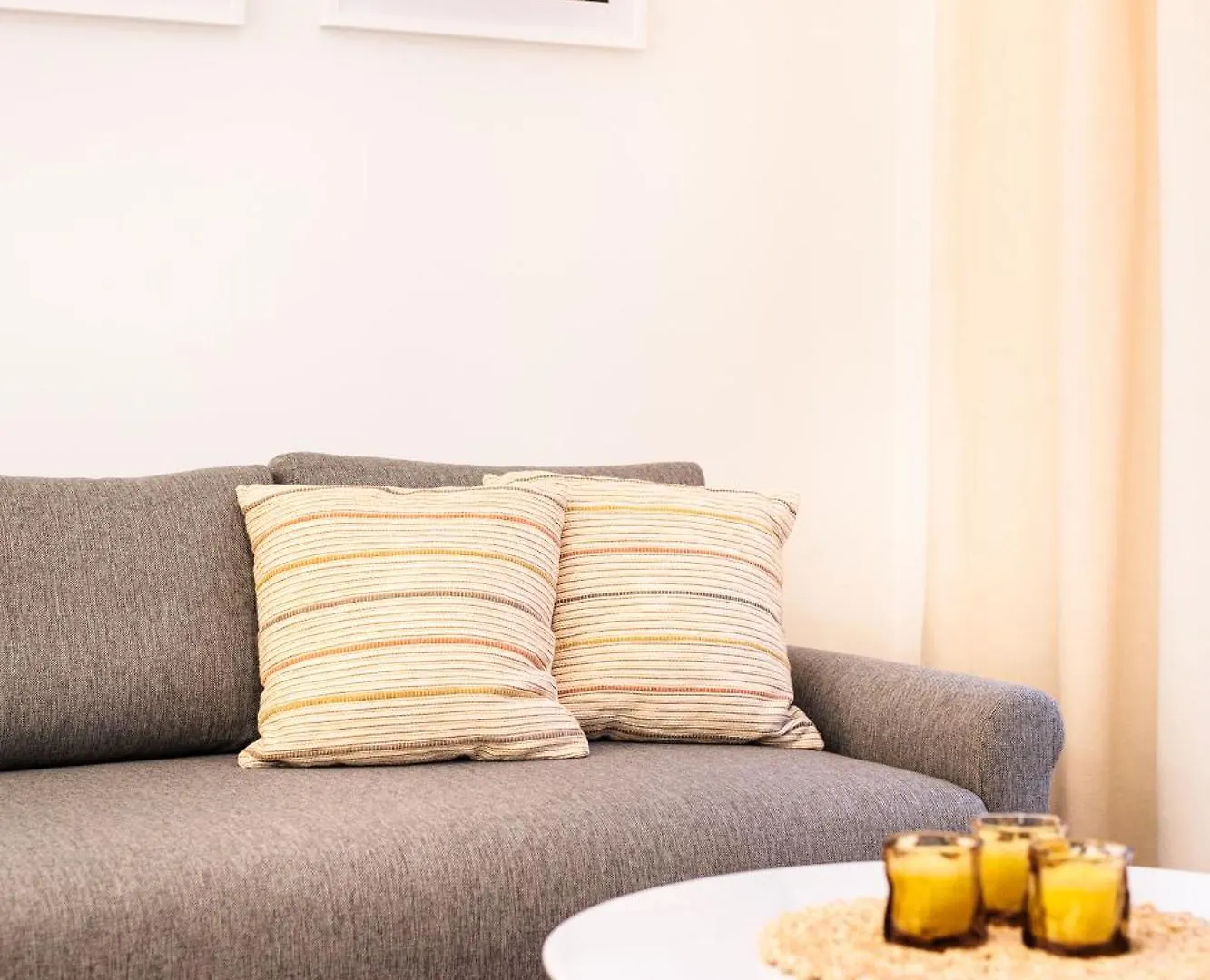 Kollataja Spacious Modern Apartment - By Upstairs Krakow Poland